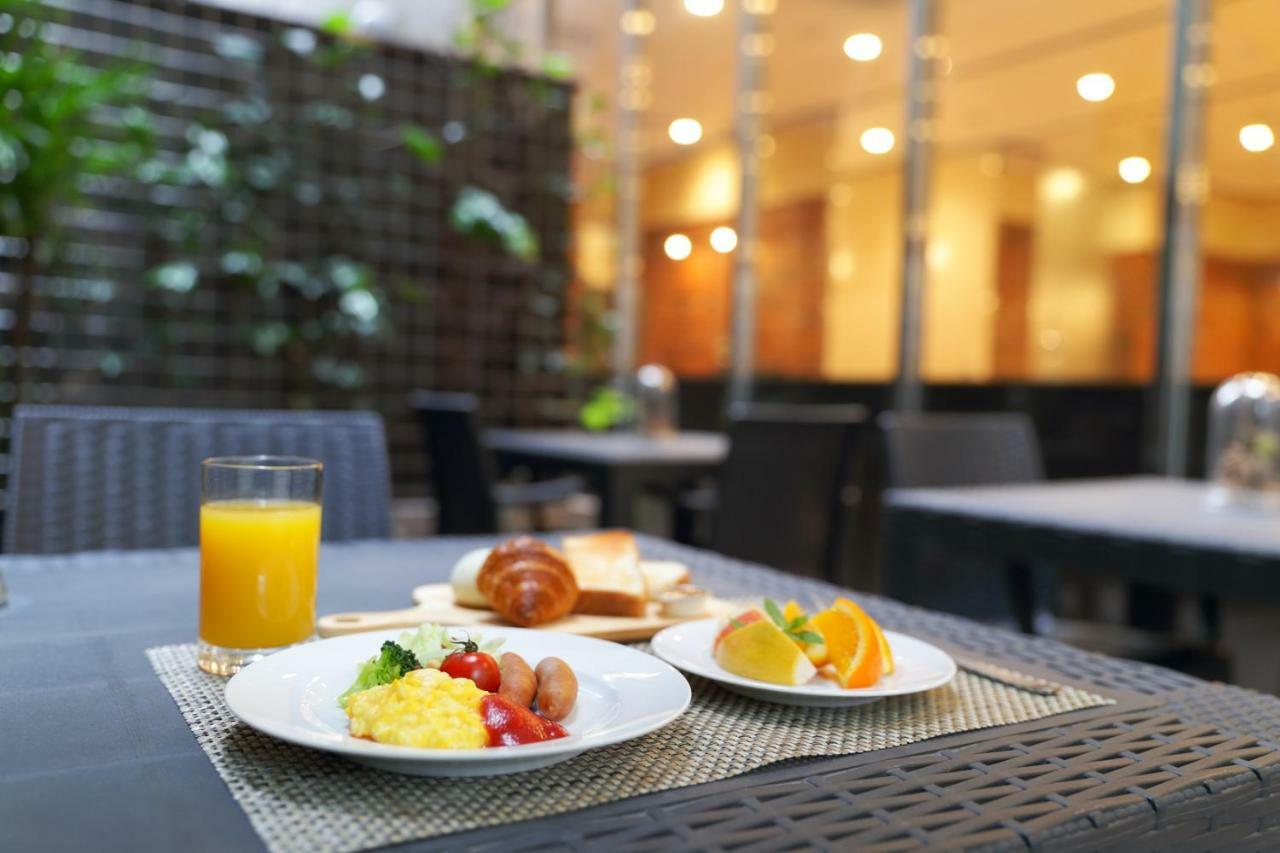 Hotel Wbf Shinsaibashi Osaka Eksteriør billede